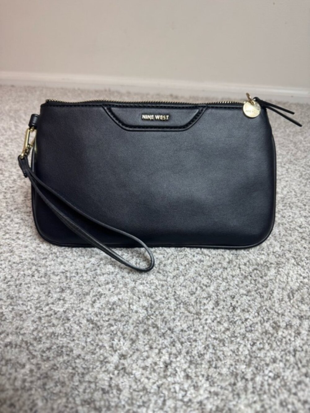 Nine West Black Vegan Leather Wristlet Clutch Bag Gold Hardware Minimalist Chic